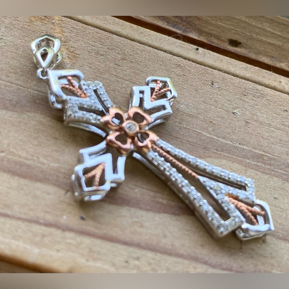HLETY Jewelry - 💥HLETY Sterling Silver & CZ Cross Necklace💥 NIB